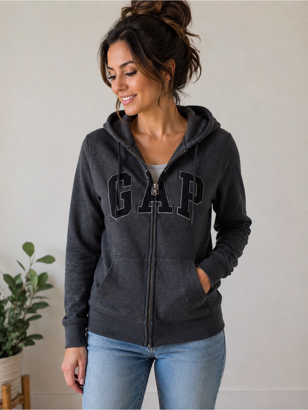 GAP comfy Charcoal Full Zip Logo Hoodie fall Fleece Lined Women’s Medium cozy